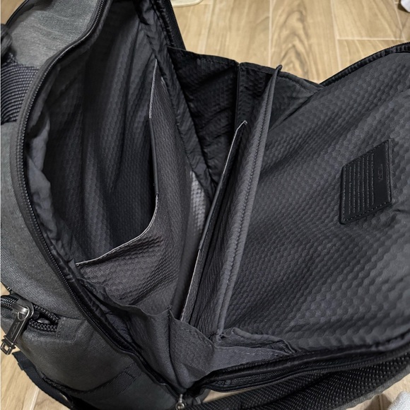 Used Tumi Backpack - Picture 6 of 6